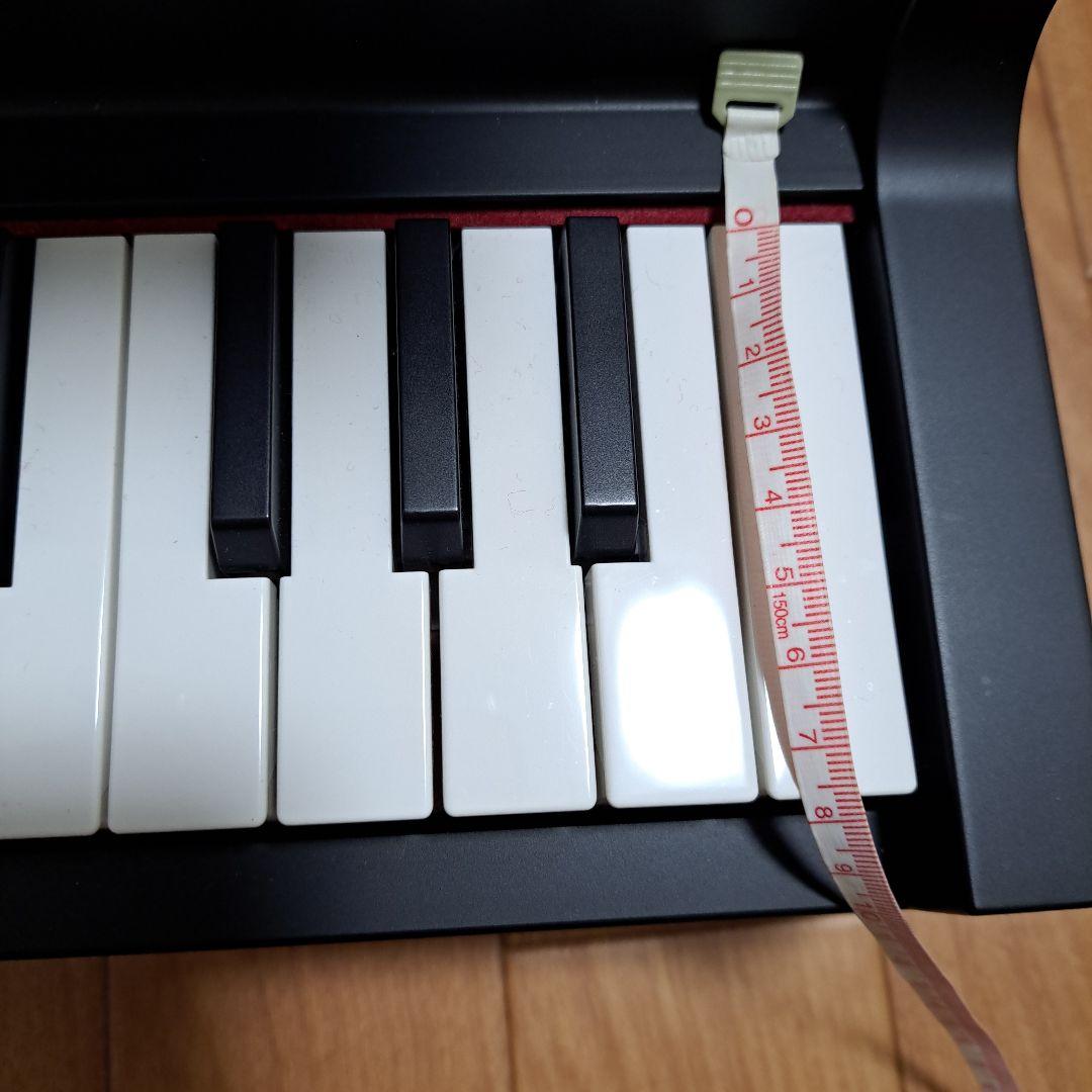 KORG 小さなグランド・ピアノ　電子　ペダルのオマケ付き