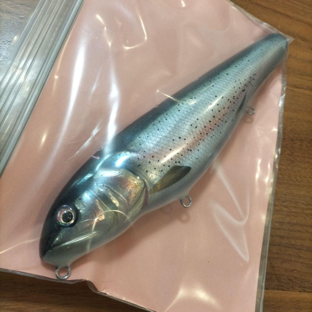 ハンドメイドルアー　ビッグトップウォーター8インチ