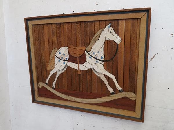 美品■ウォールアート■ロッキングホース■揺り木馬■寄木細工■板張り■ウッドアート