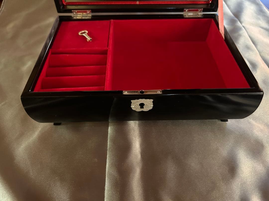 秋田伝統工芸品川連漆器宝石箱