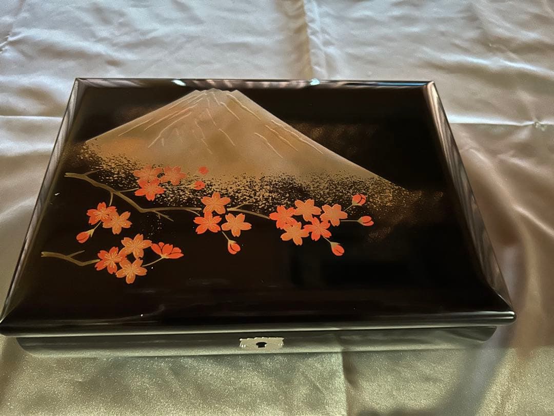 秋田伝統工芸品川連漆器宝石箱