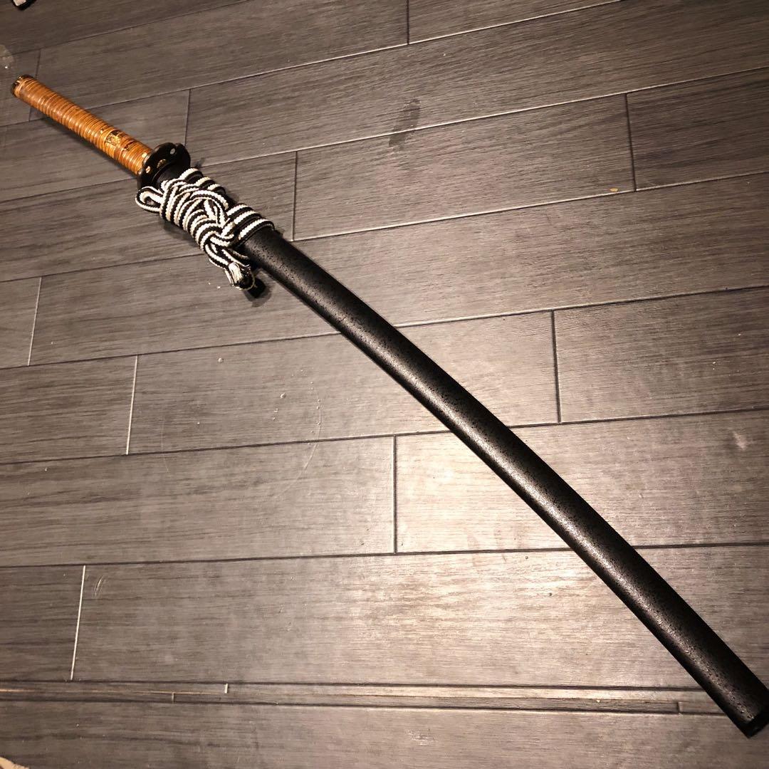 高級模造刀　籐巻拵え　高級居合刀　白黒結び　合金　籐巻柄