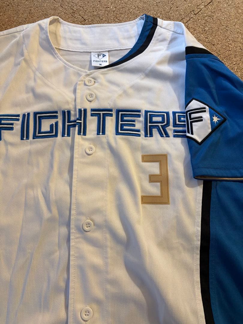 北海道日本ハムファイターズ ユニフォーム　M 王 柏融　ワン ボーロン