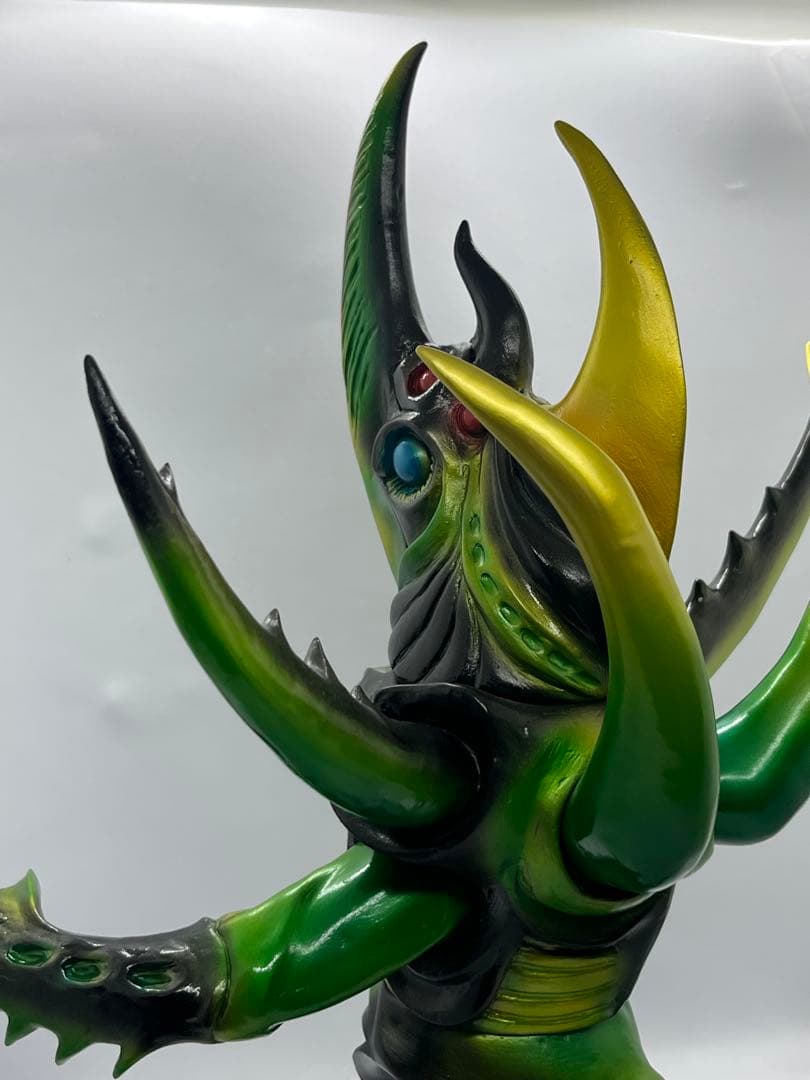 ヘラグラード・ジェードジョーカー　フィギュア　ソフビ