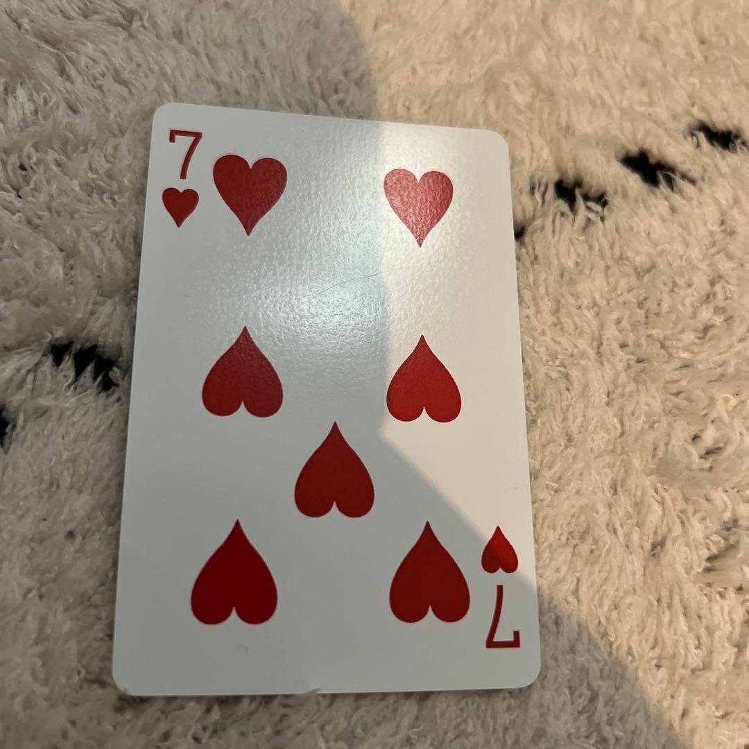 幸せを7渡しするカードです