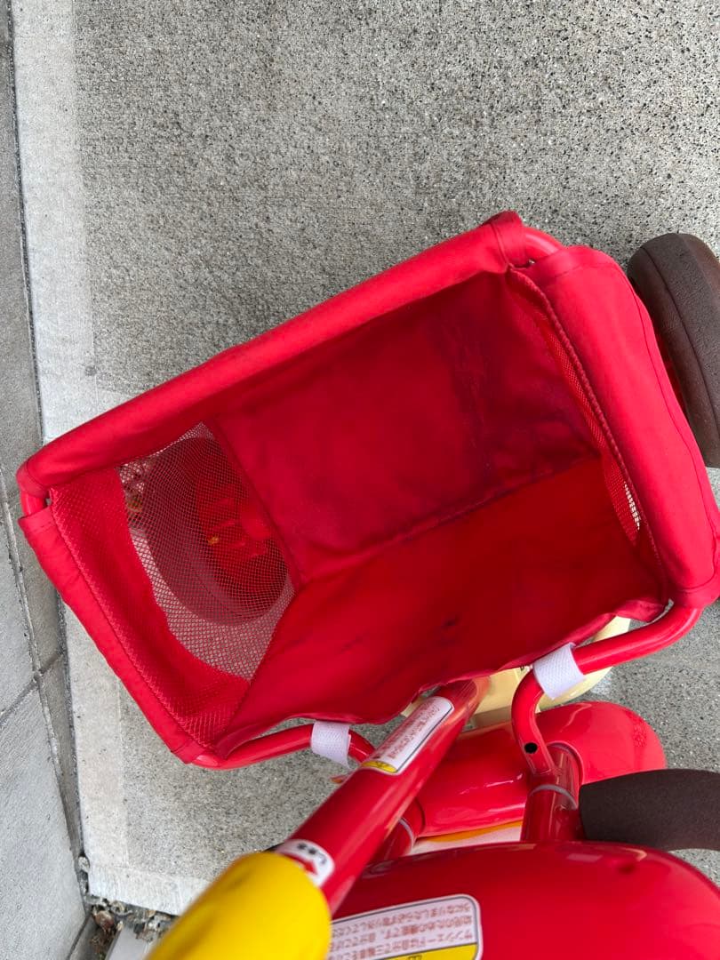 【引き取りも可】それいけアンパンマン 三輪車　デラックスII　レッド　シェード付