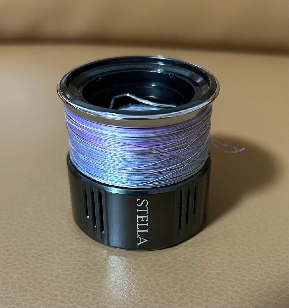 STELLA 3000M HG スプールとケース