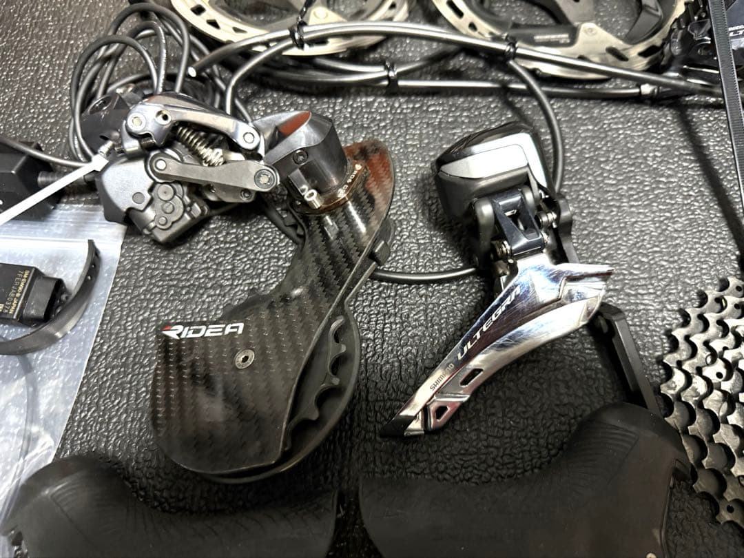 シマノ アルテグラ R8070 Di2 コンポーネントセット 油圧ブレーキ