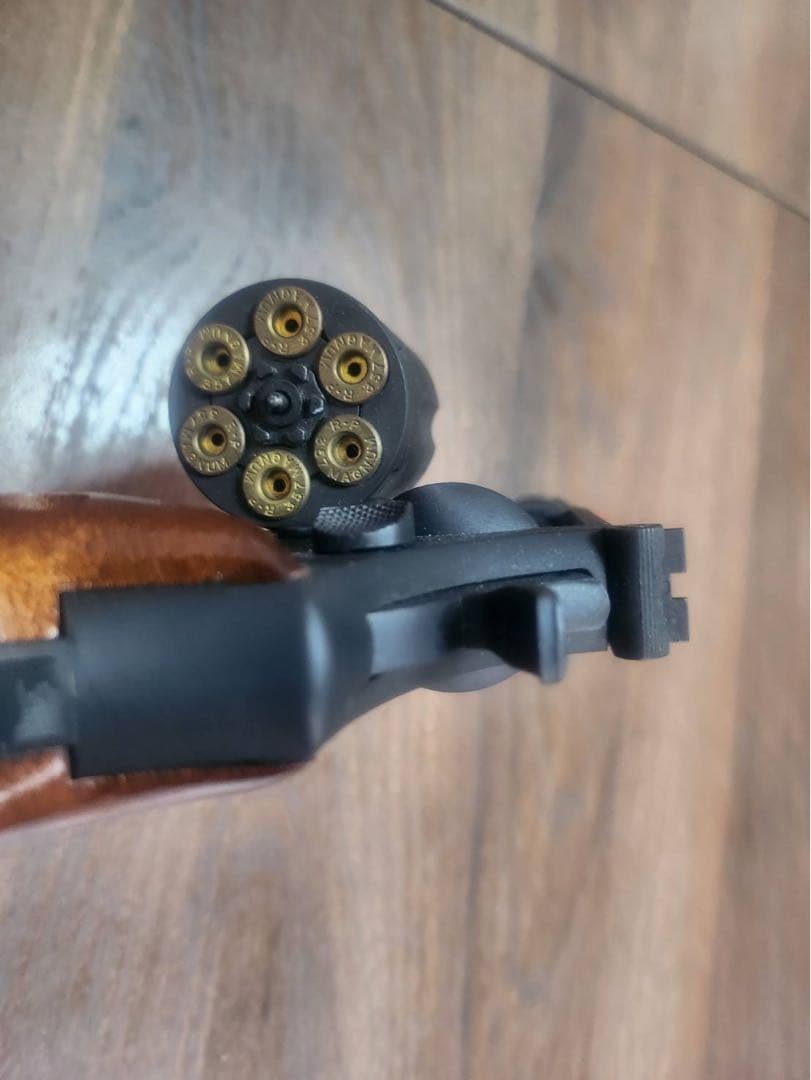 スミスアンドウェッソン 357マグナム