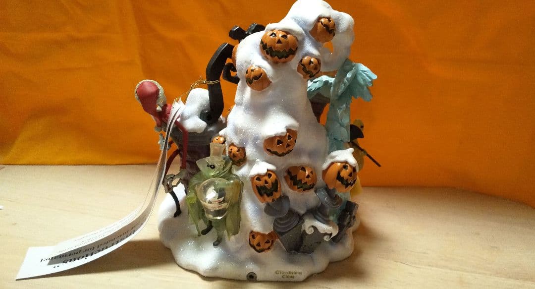 ホーンテッドマンション ナイトメアビフォアクリスマス ライトアップフィギュア