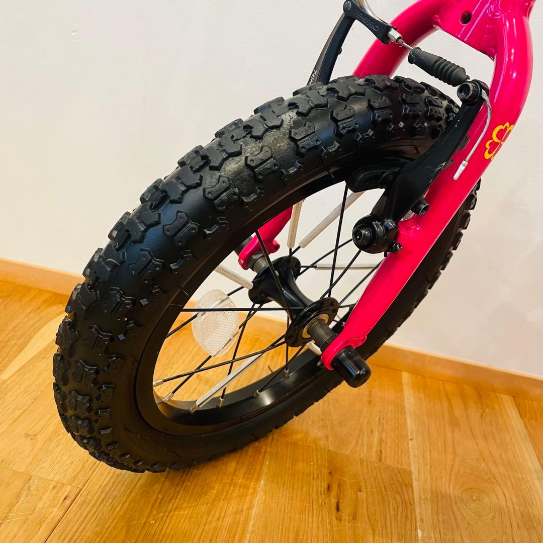 良品 ヨツバサイクル プラムピンク 14インチ キッズ 自転車 タイヤ