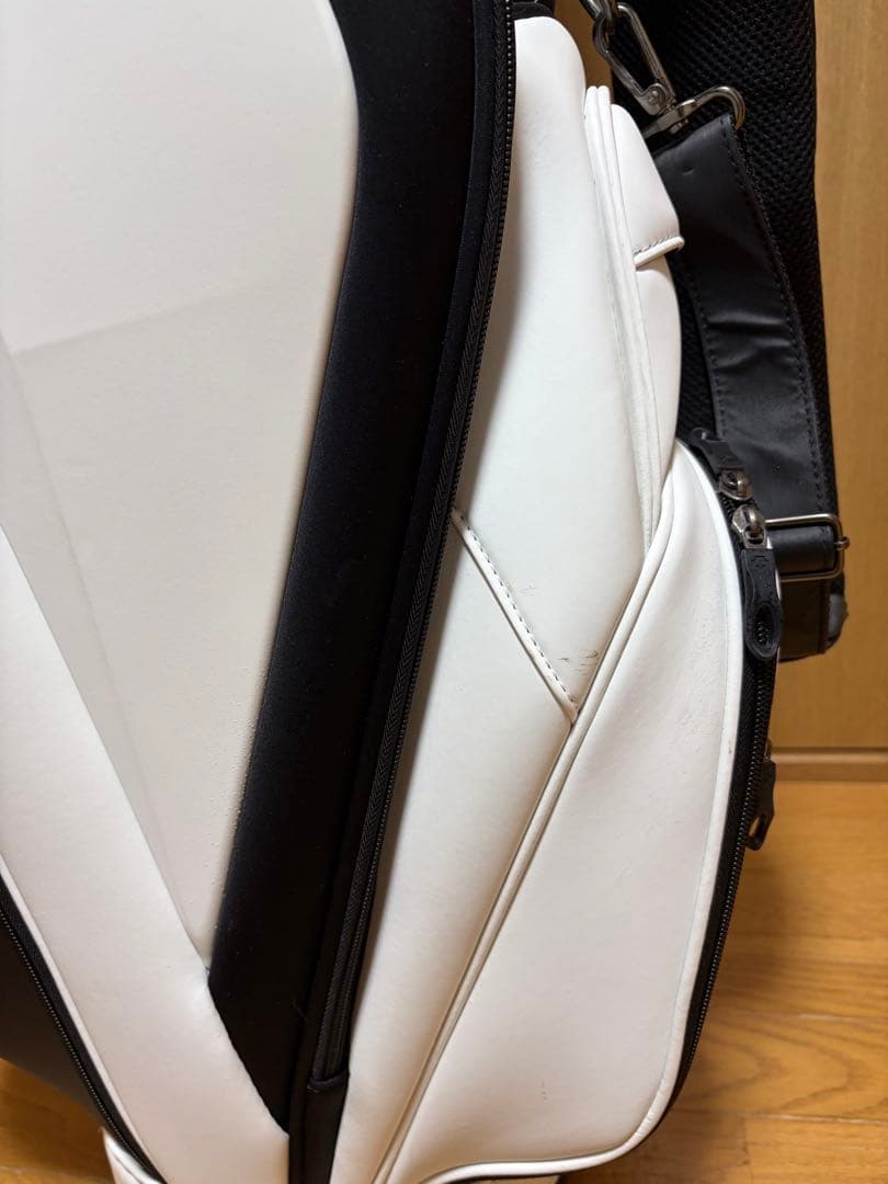 DESCENTE キャディバッグ ホワイト ブラック　レディース