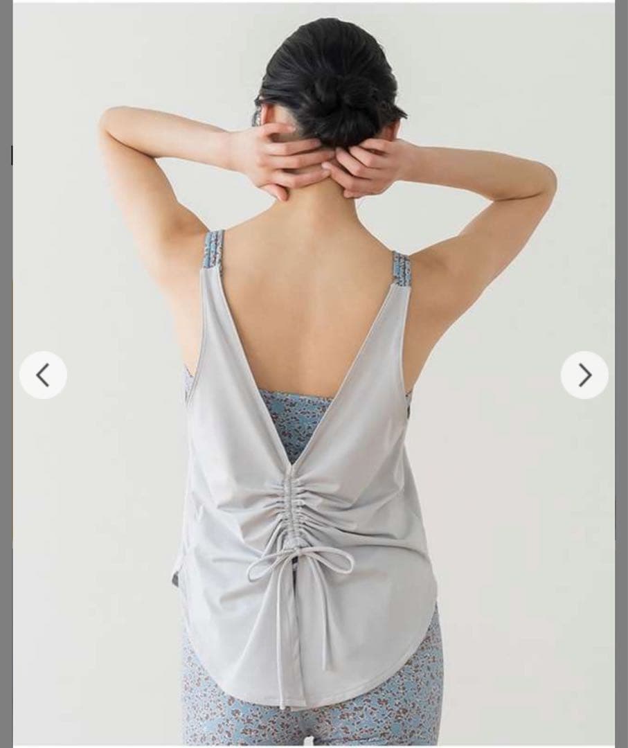 SUKALA 上下セットノスタルジックフラワープリントカバー トップ レギンス