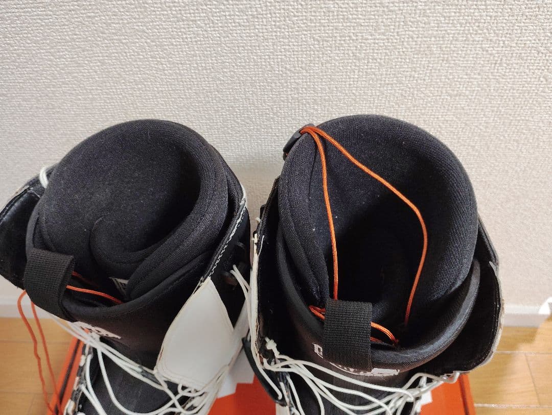 THIRTYTWO サーティーツー スノーボードブーツ 27～28.5