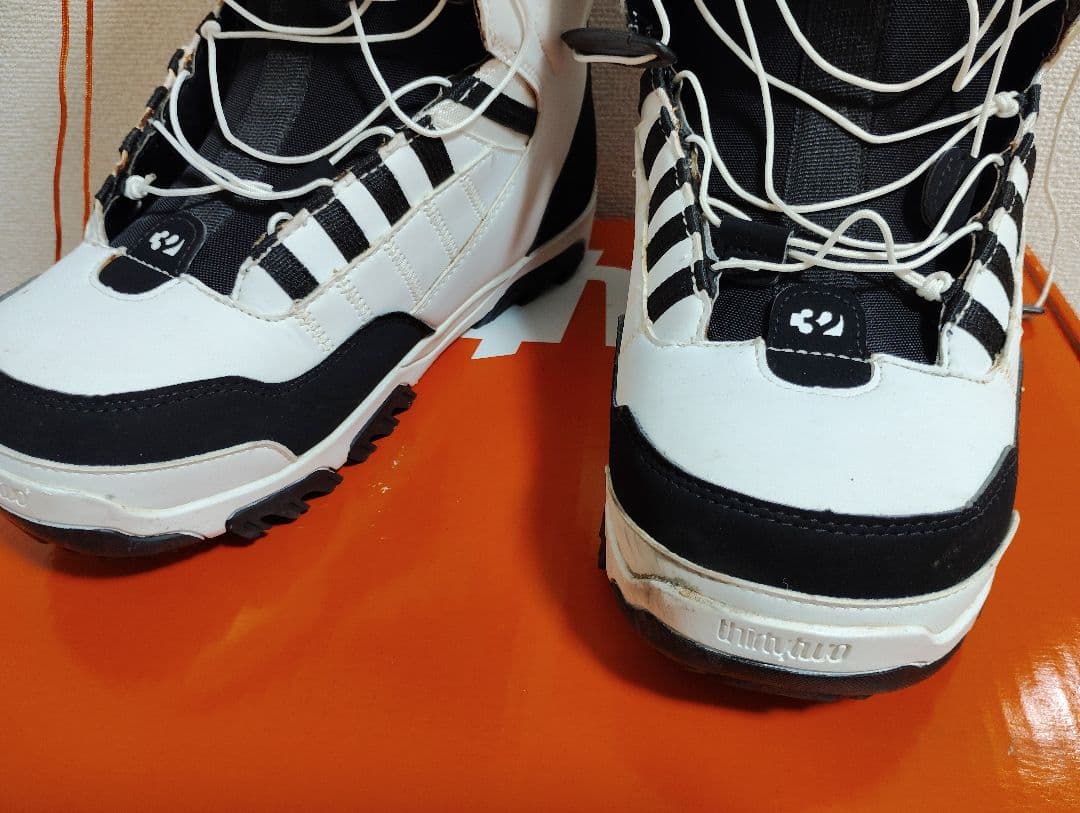 THIRTYTWO サーティーツー スノーボードブーツ 27～28.5