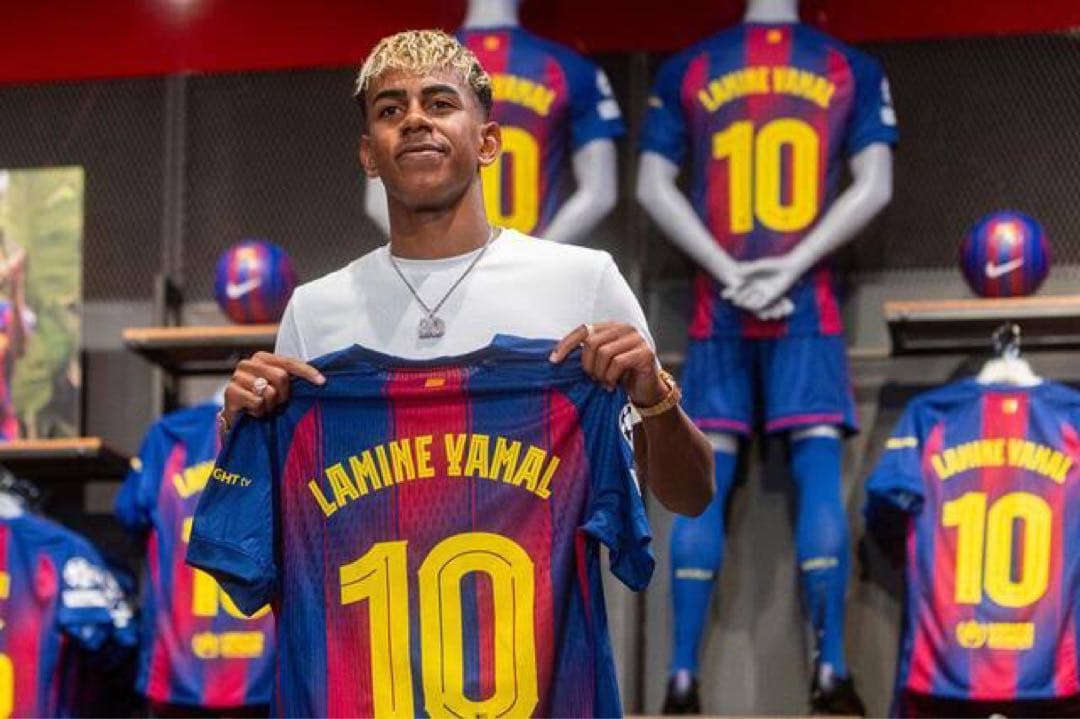 【国内正規品】LAMINE YAMAL Lサイズ 10番　オーセンティック