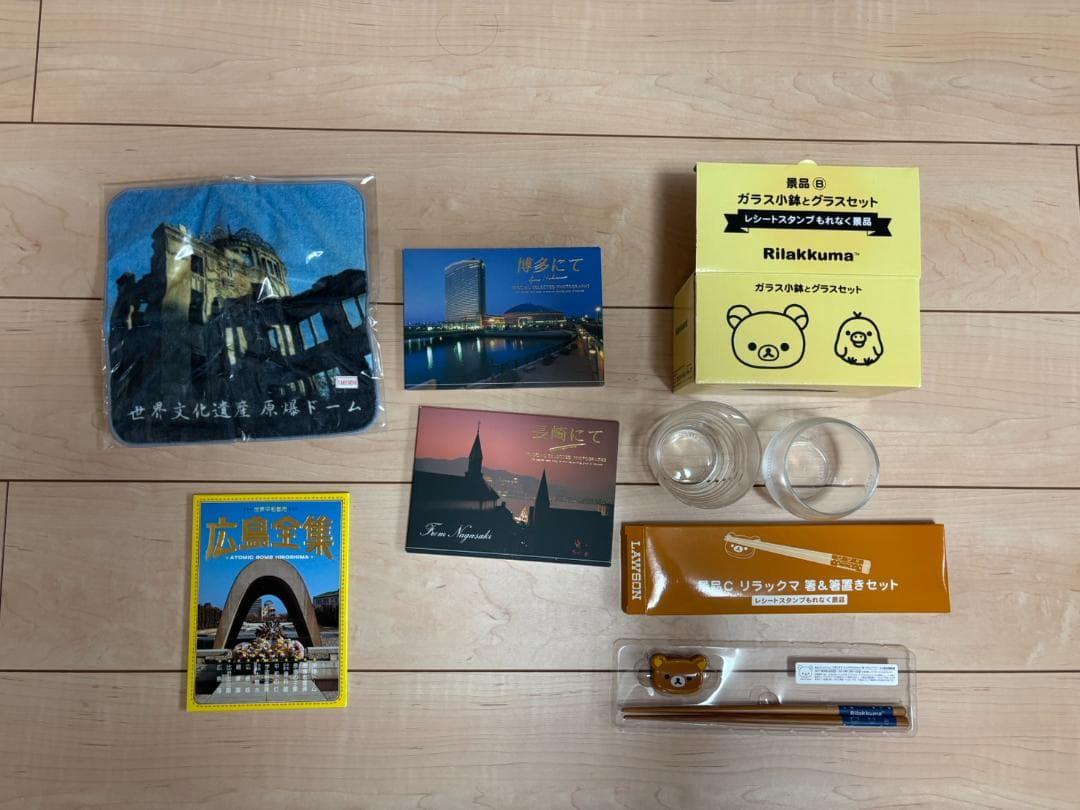 プロ野球グッズ（ダイエーホークス中心）とおまけ（リラックマグッズ、絵葉書）