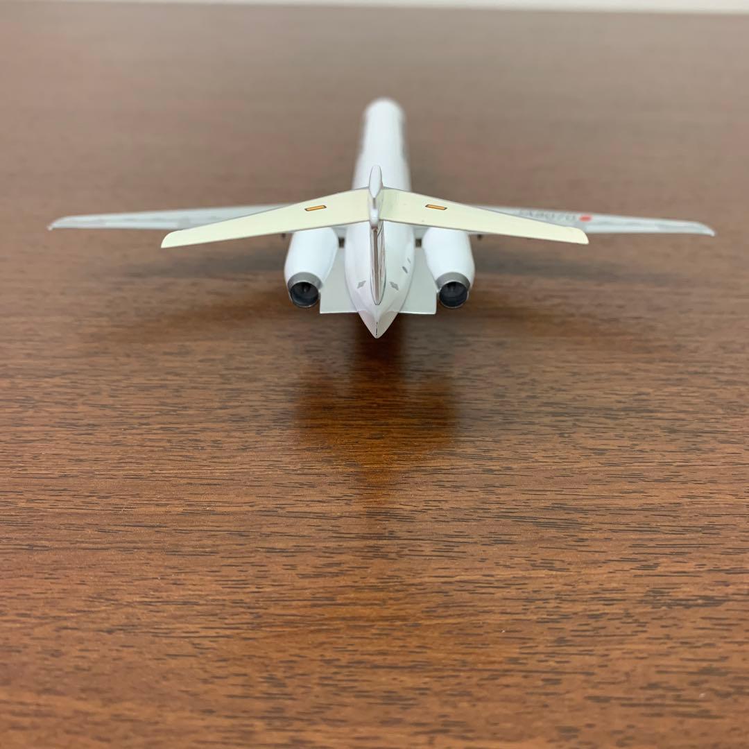 ❶　1/200　JAL　MD-90-30 JA8070　MD90ラストフライト