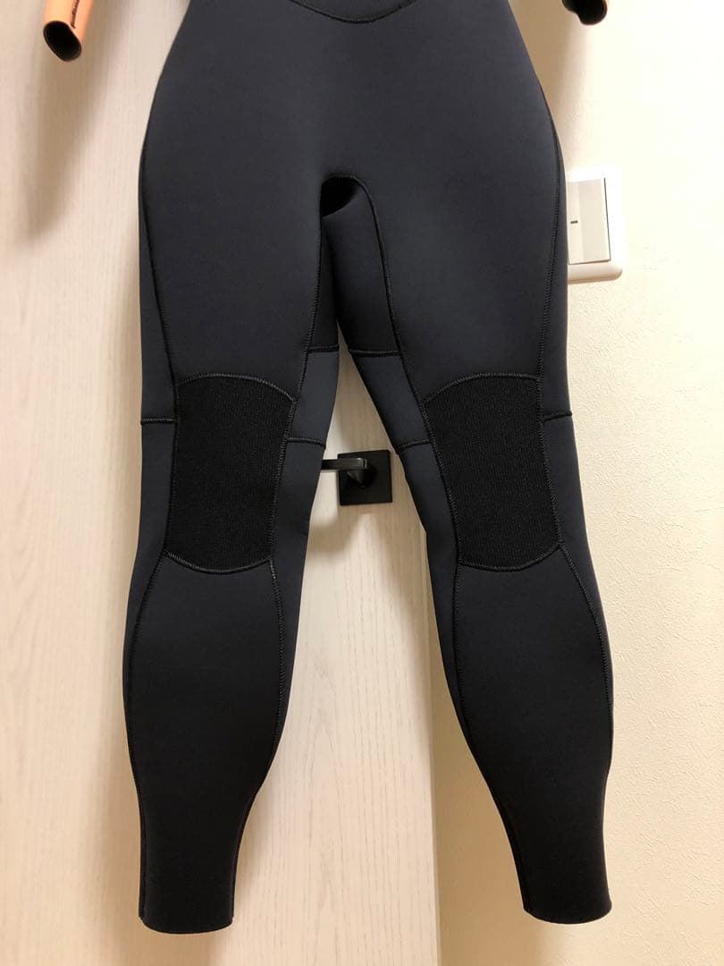 ROXY フラワーパターン ウェットスーツ