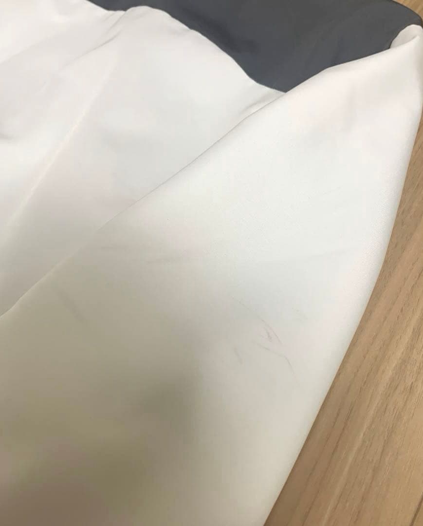 リヴァプール　ニューバランス　プレゼンテーションスーツ　上下セット　ジャケット