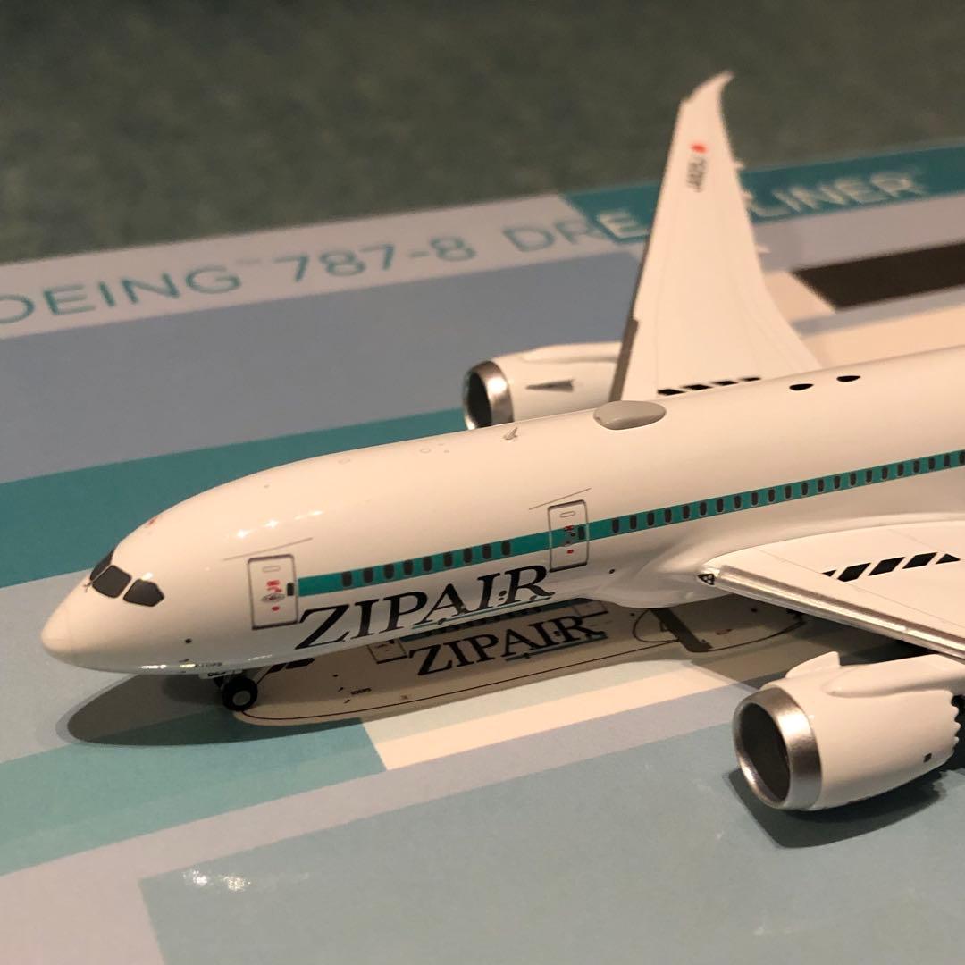 ZIPAIR 787-8 JA825J ジップエア 1:400 NG