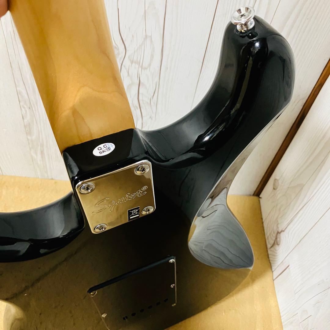 美品 Squier ストラトキャスター エレキギター Affinity 希少色
