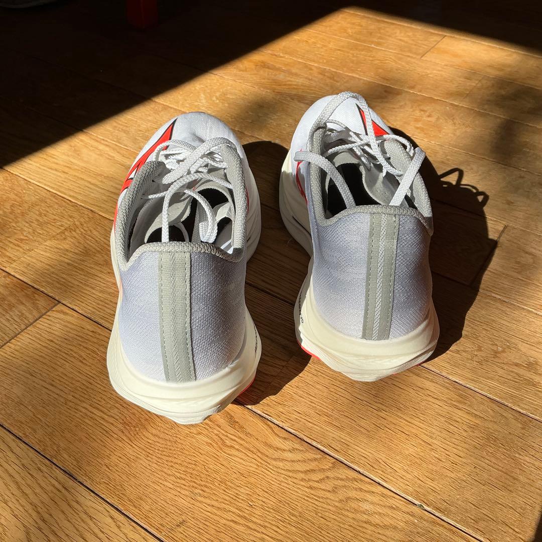 「バルカンさま専用」　ミズノ　ウエーブリベリオンフラッシュ3 [27.5cm]