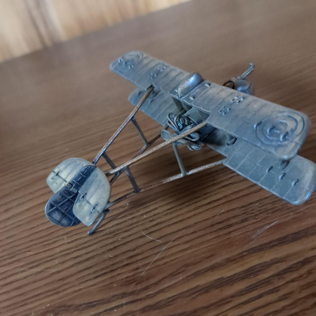 レトロな　金属製 飛行機模型 二重翼デザイン