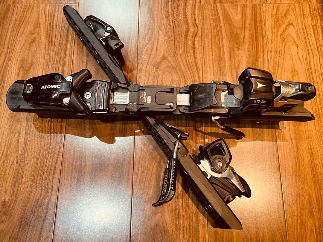ATOMIC X12 GW ビンディング ブラック
