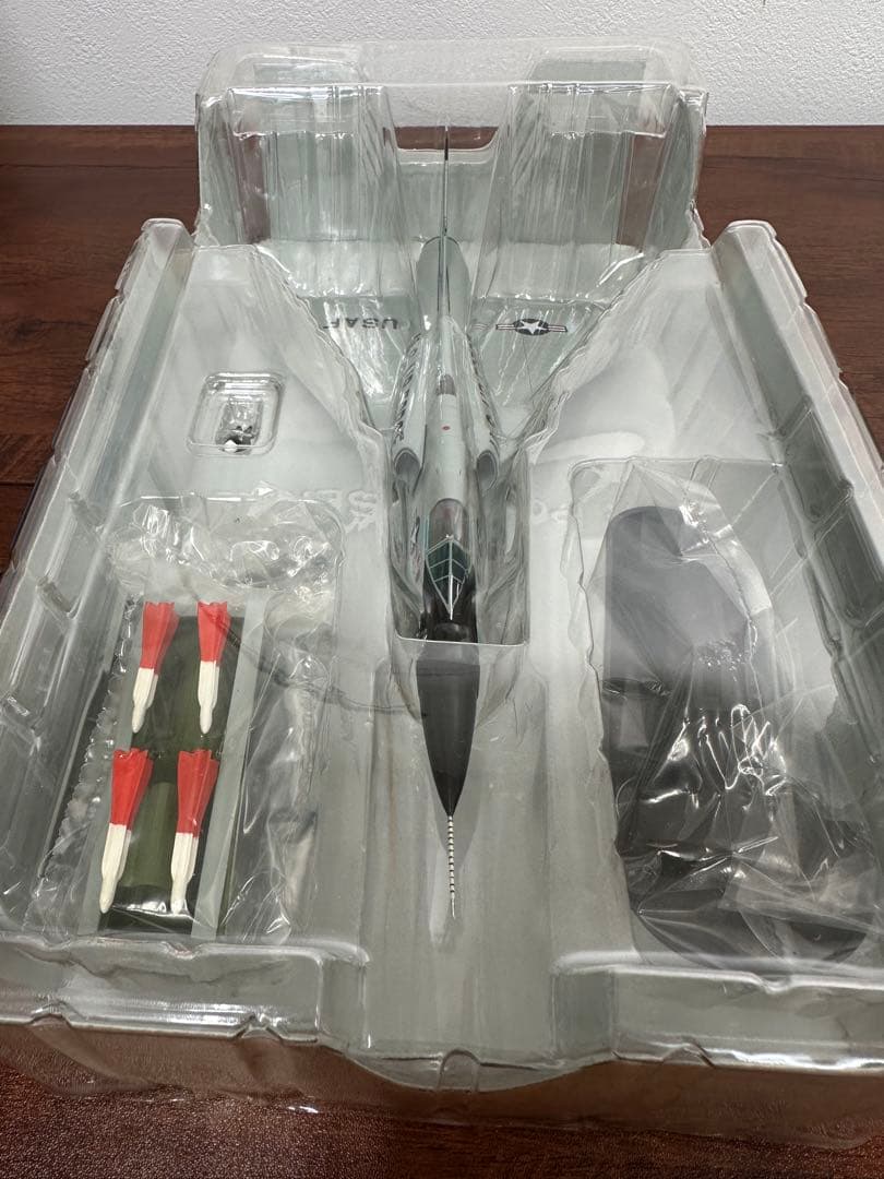 ★美品1/72 F-106A ダイキャストモデル★箱付き！