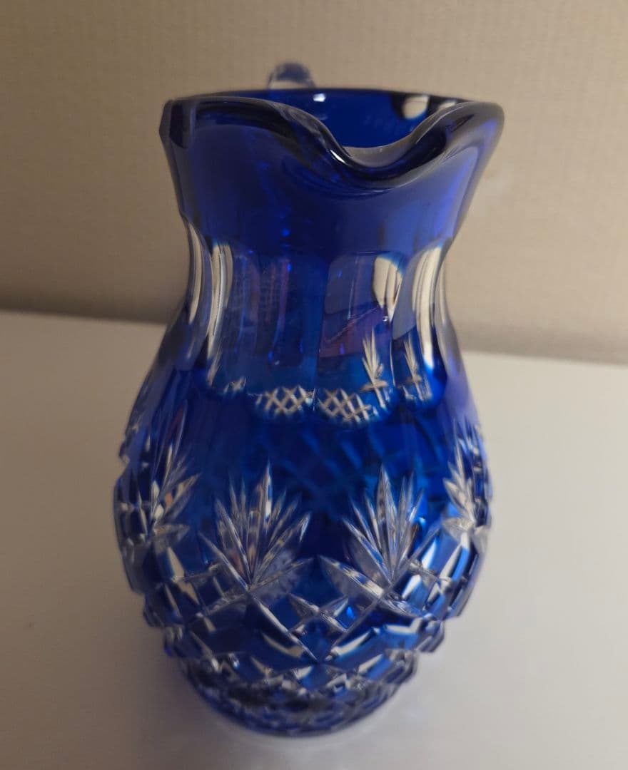 切子 ピッチャー ブルー 手付き