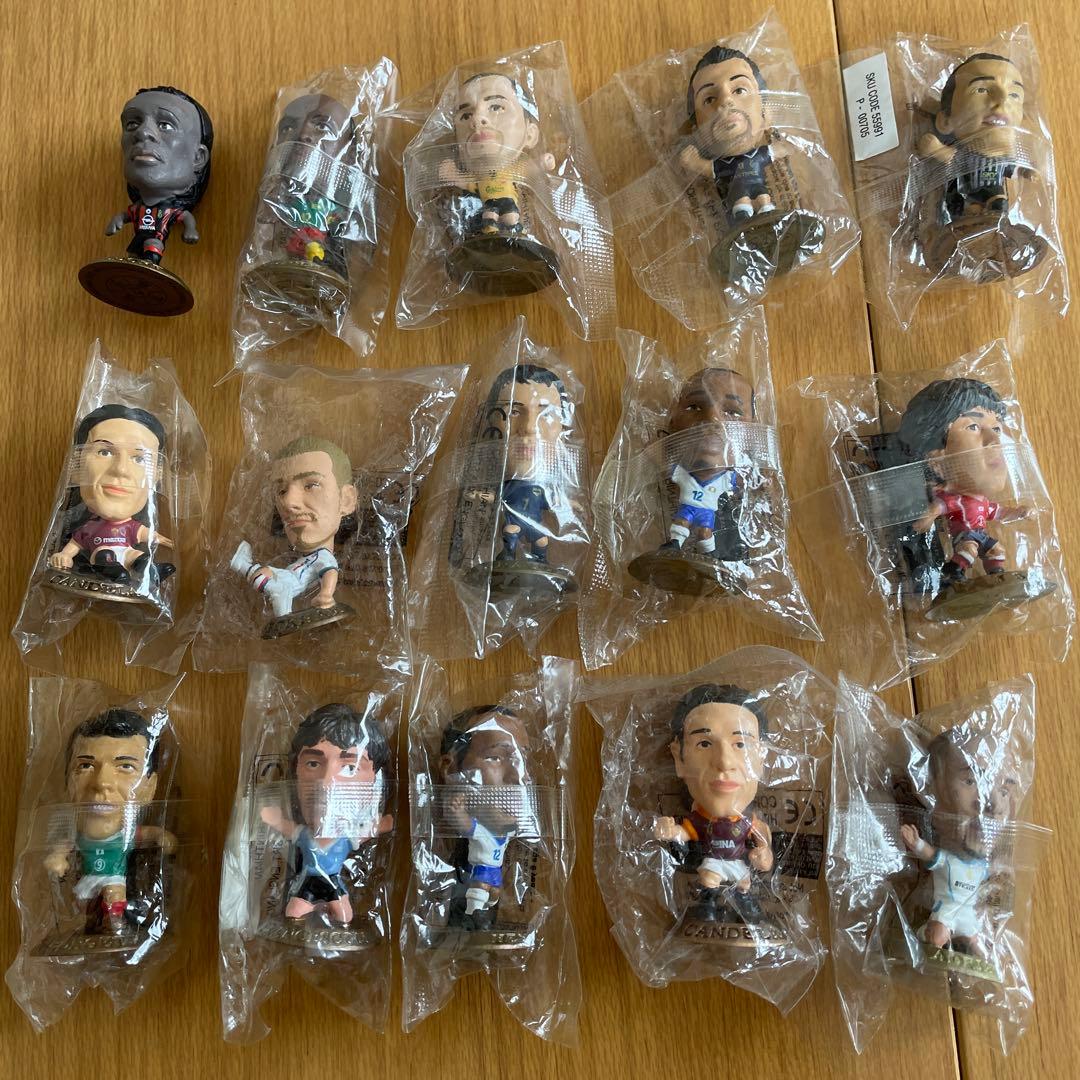 コリンシアン・ミニスターズ・ロナウド・メッシ等大量