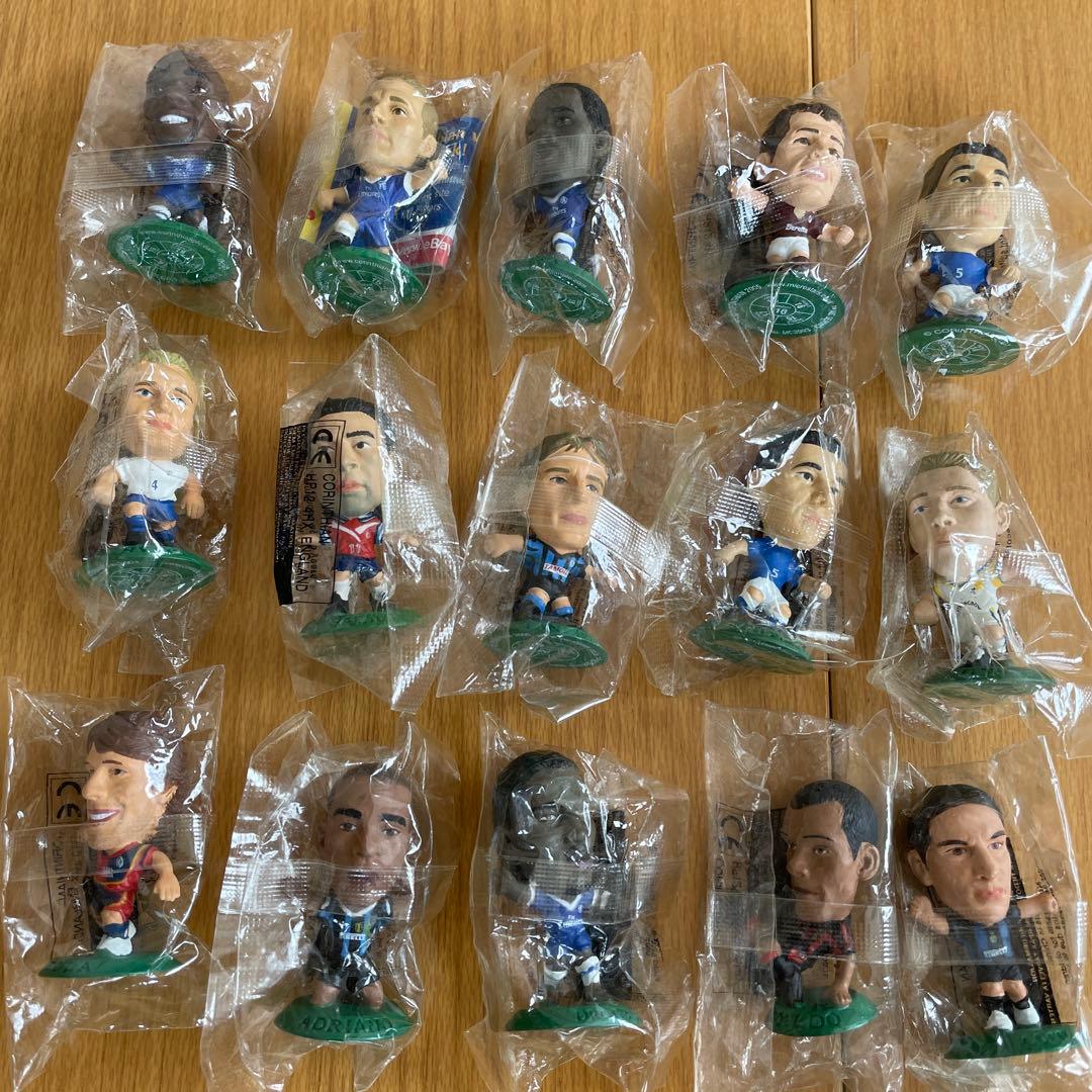 コリンシアン・ミニスターズ・ロナウド・メッシ等大量