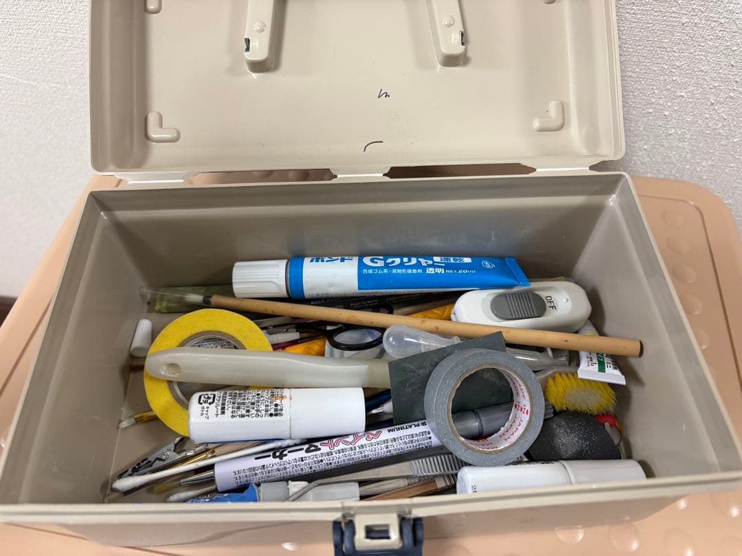 プラモデル　タミヤ＆グンゼ　スプレー缶１４本セットと他用具