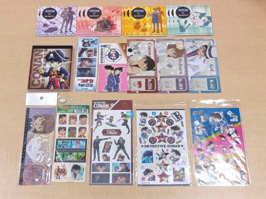 ❶名探偵コナン 色紙 特典 紙類 ステッカー アクスタ 缶バッジなど まとめ売り