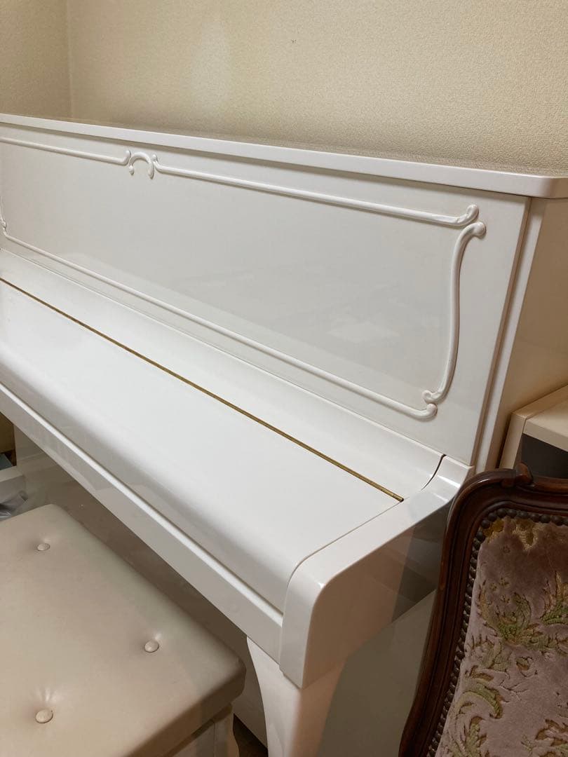 ホワイト アップライトピアノ