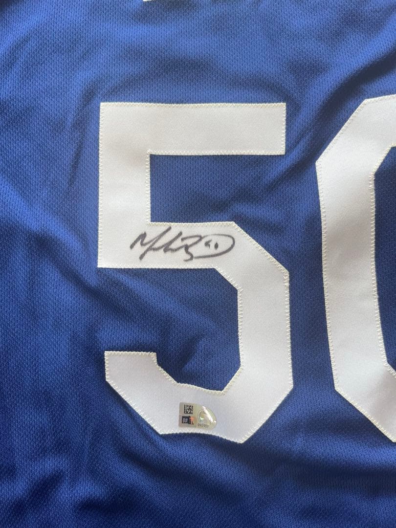 ドジャース　ムーキー・ベッツ　直筆サインユニフォーム