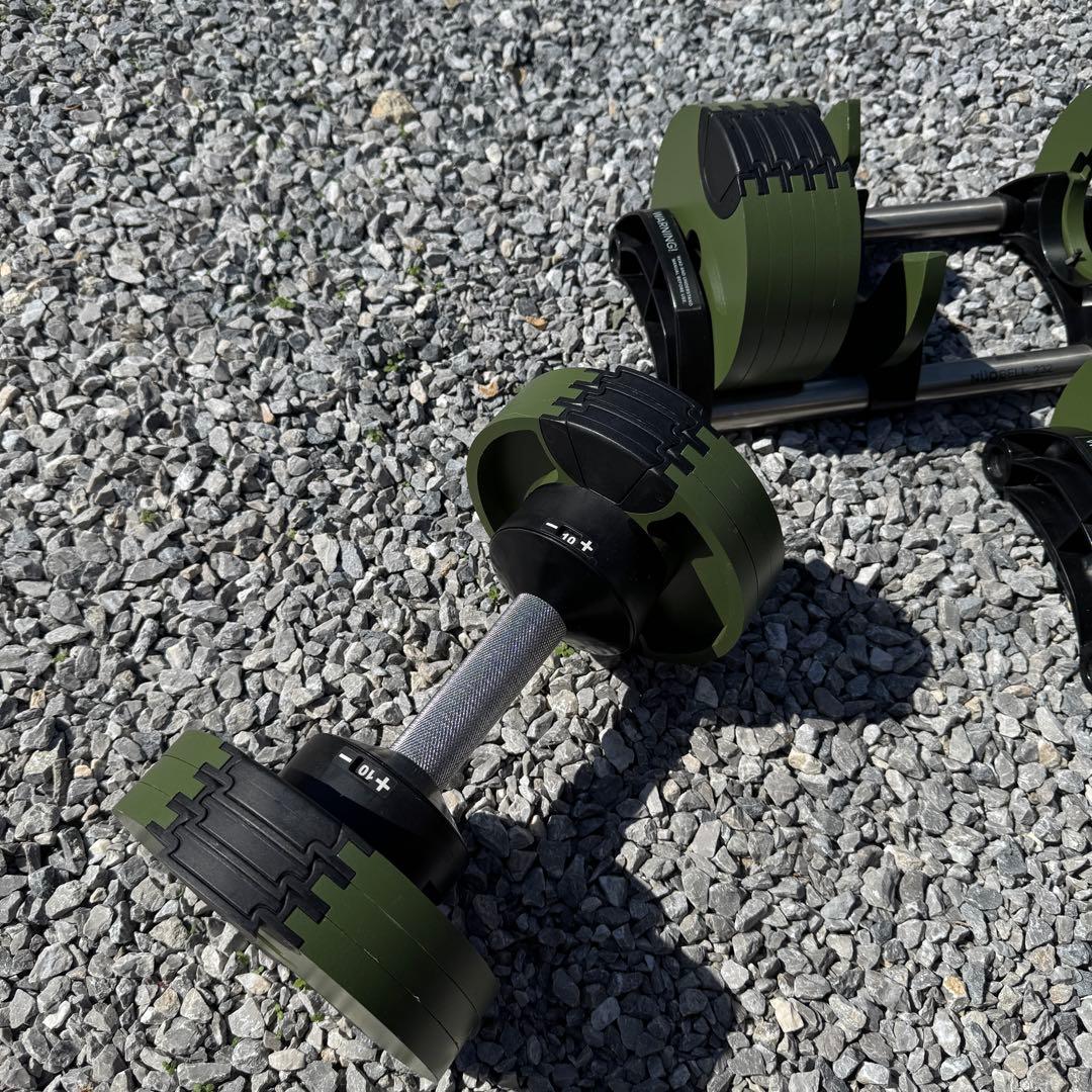 ①フレックスベル 32kg 可変式ダンベル カーキ