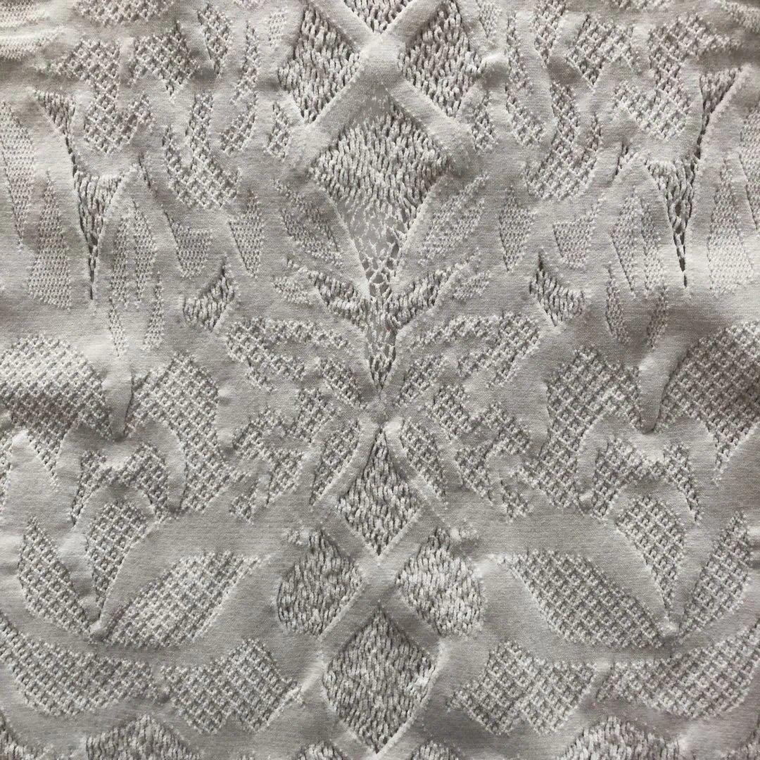 新品未使用タグ付　Chacott ノーソーイングハイネック　ニットトップ