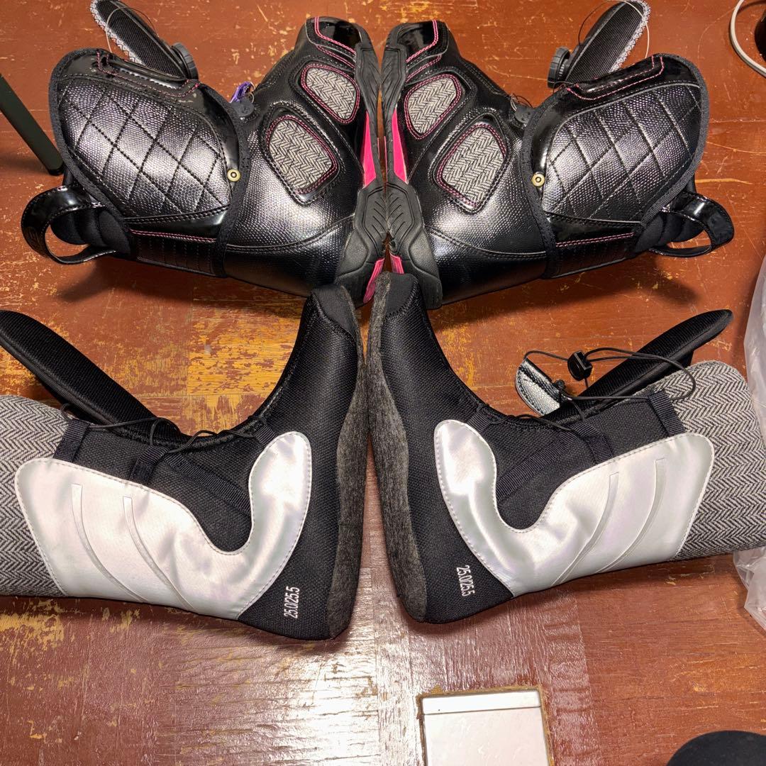 SUBスノーボードブーツ 女性用 ブラック/ピンク