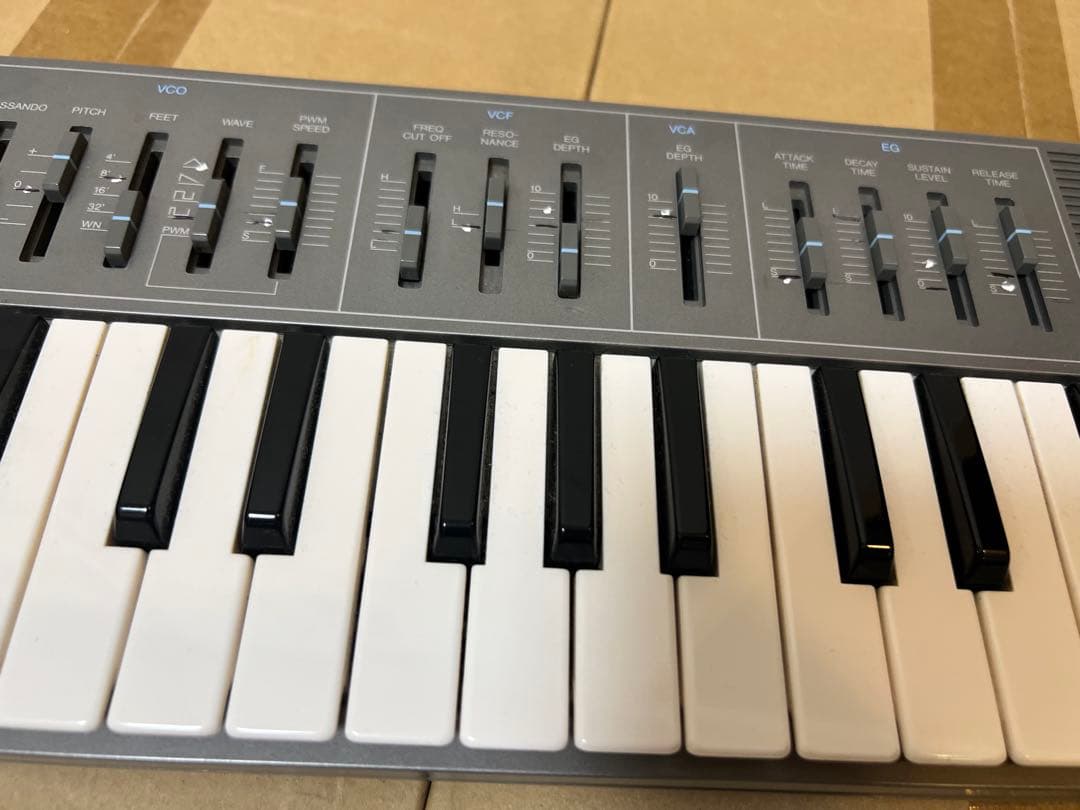 YAMAHA CS-01 アナログシンセサイザー レゲエ ベース