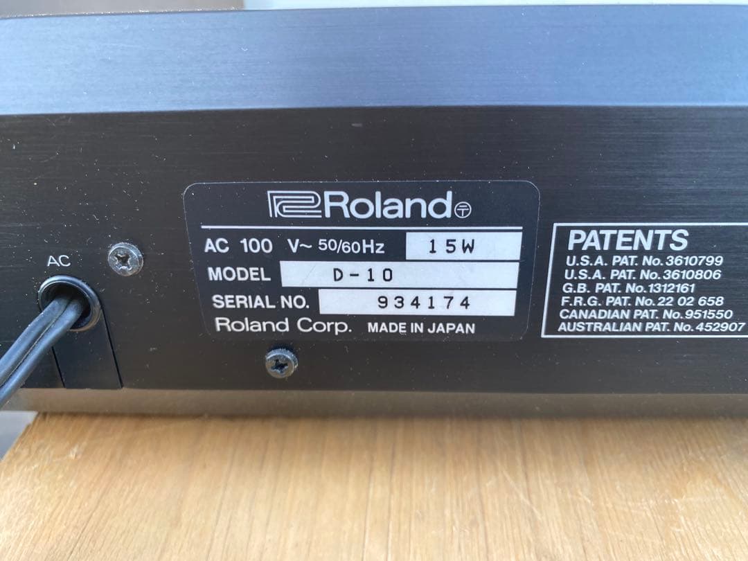 roland d-10 シンセサイザー　ソフトケース付き　中古品