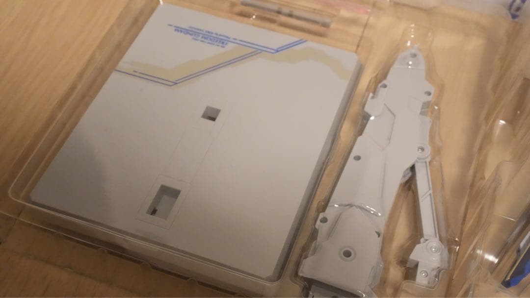 L BUILD メタルビルド　フリーダムガンダム　スノースパークル