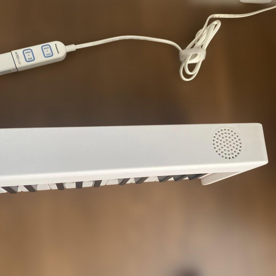 【送料無料】NikoMaku 電子ピアノ　SWAN-X