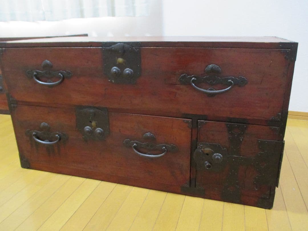 アンティークタンス 引き出し付き 鍵付き