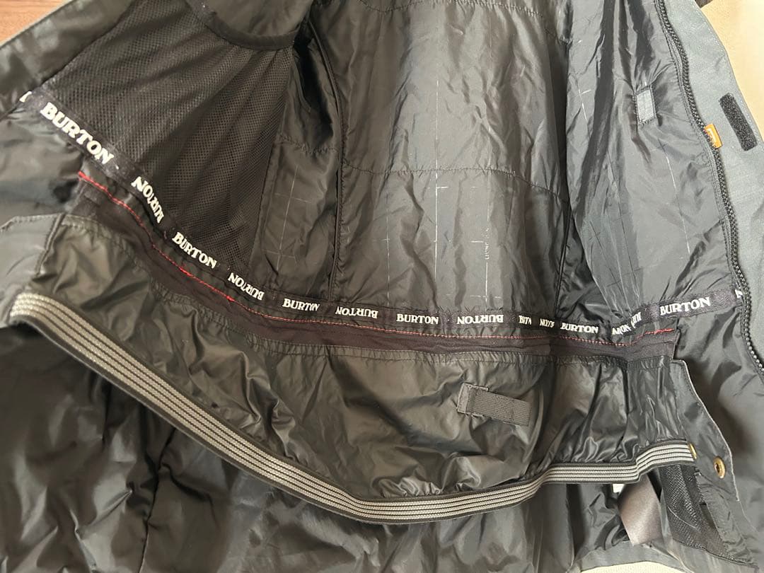 Burton スノーボードジャケット Sサイズ レディース　グレー