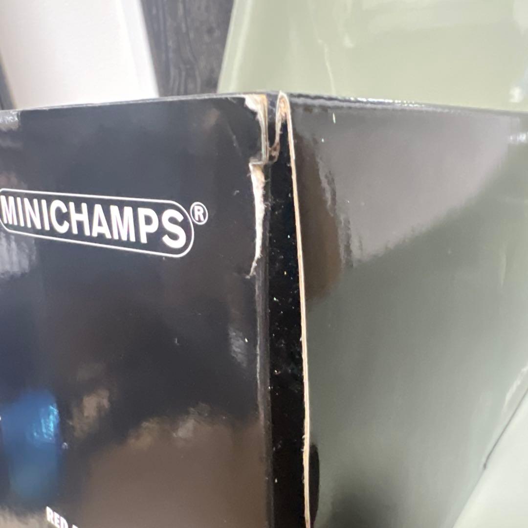 K*i様 1/18 Red Bull Racing RB6 S.ベッテル