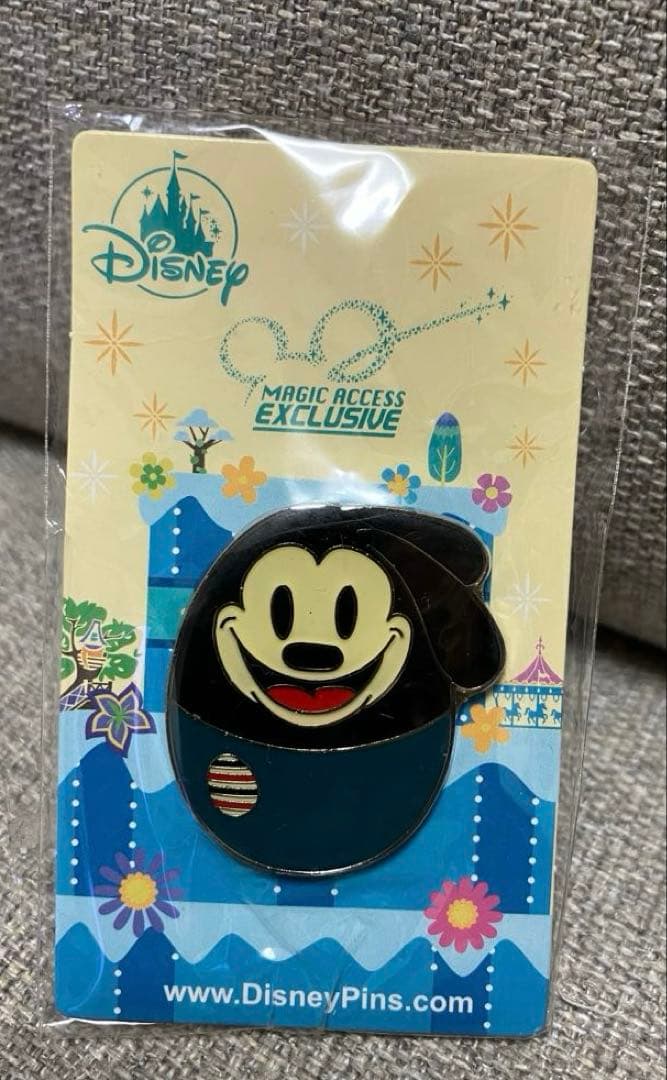 レア 限定 ディズニー ピンバッジ オズワルド 香港 HKDL イースター
