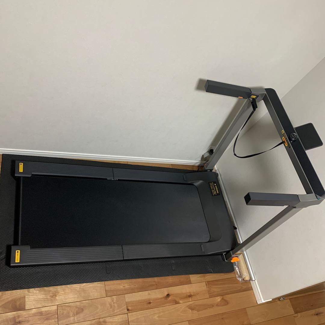 ランニング　マシン　折りたたみ可能　収納可能　美品