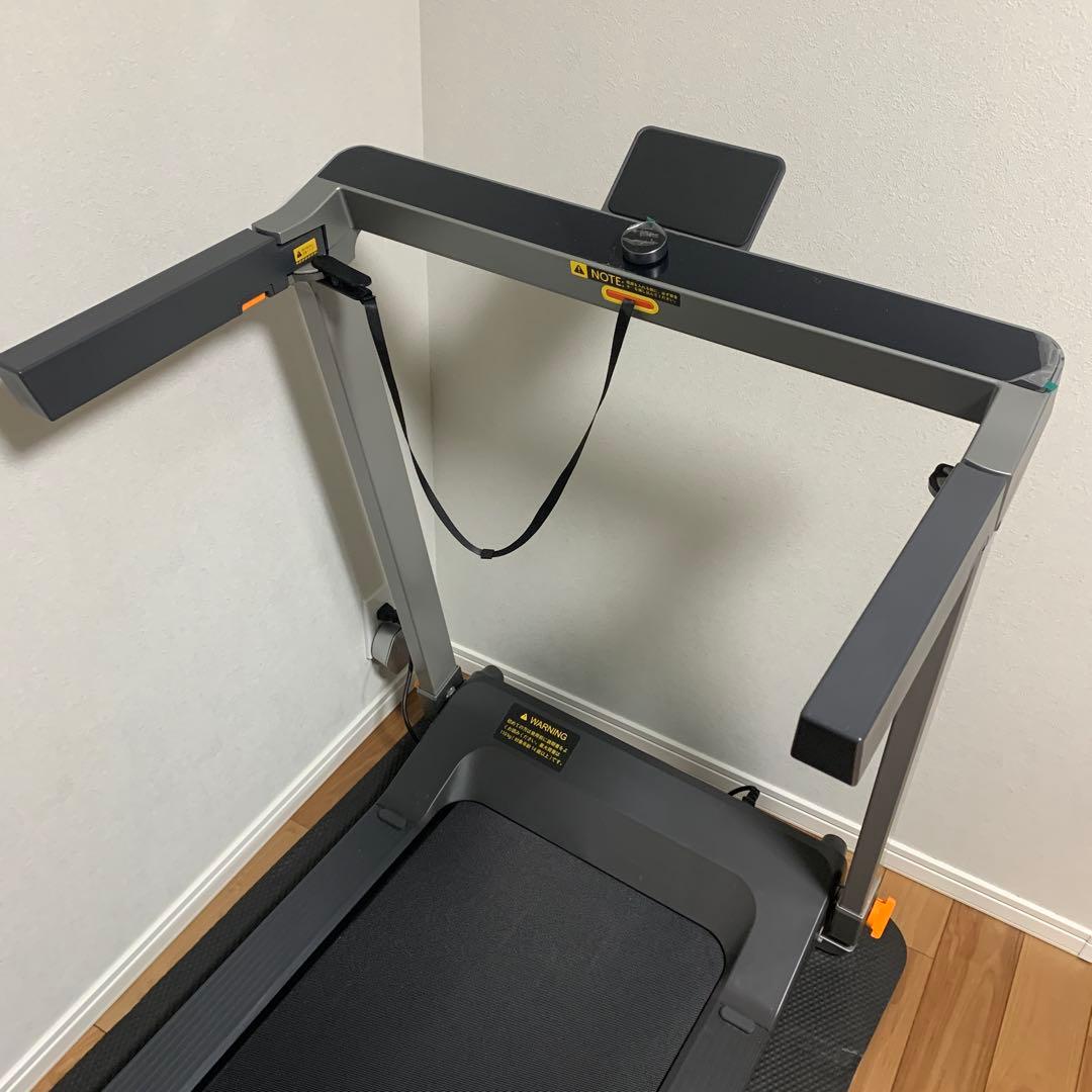 ランニング　マシン　折りたたみ可能　収納可能　美品
